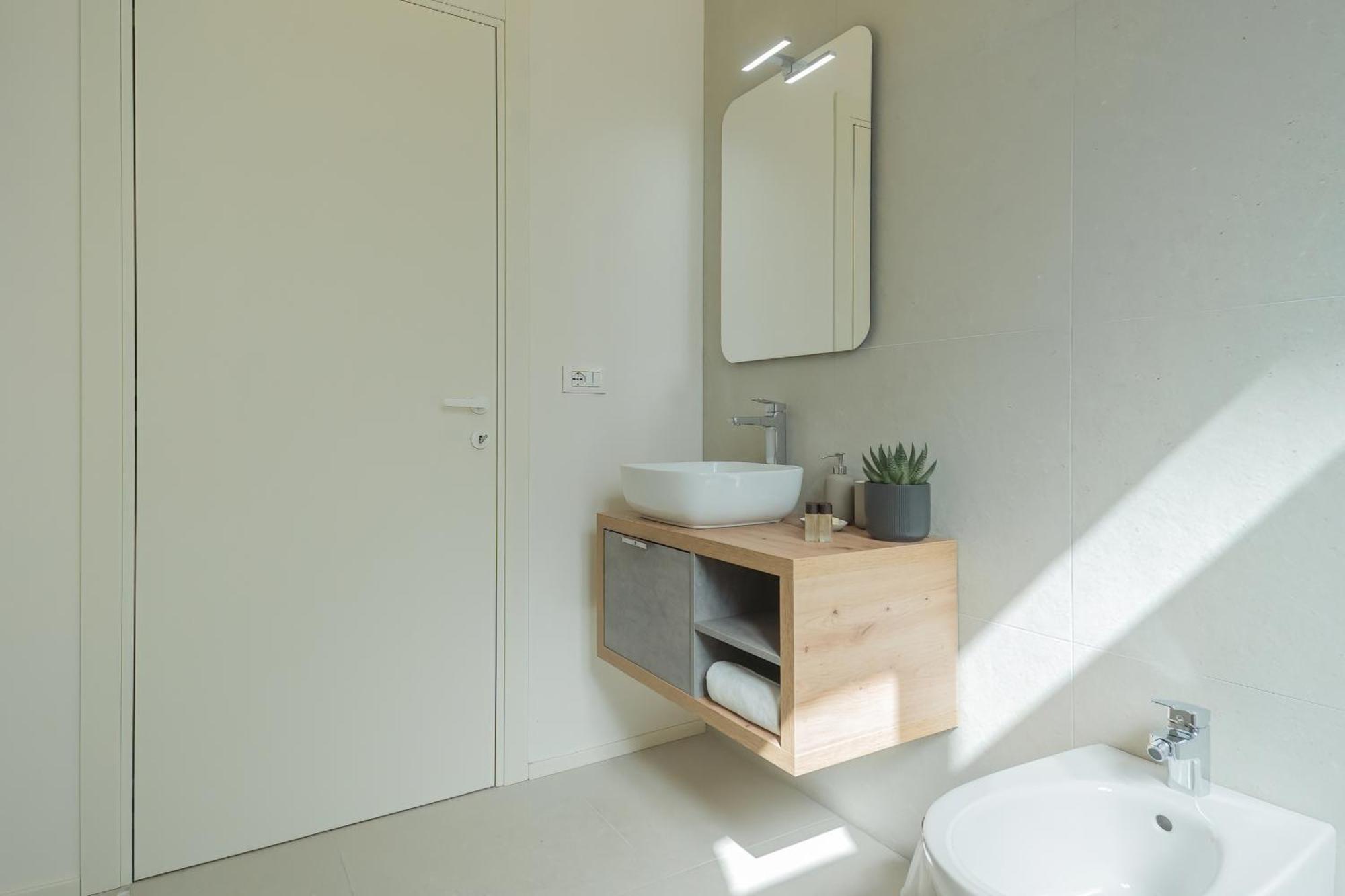 Manaraquattro - Apartament In Como Near The Center With Free Parking - Lake Como Eksteriør bilde