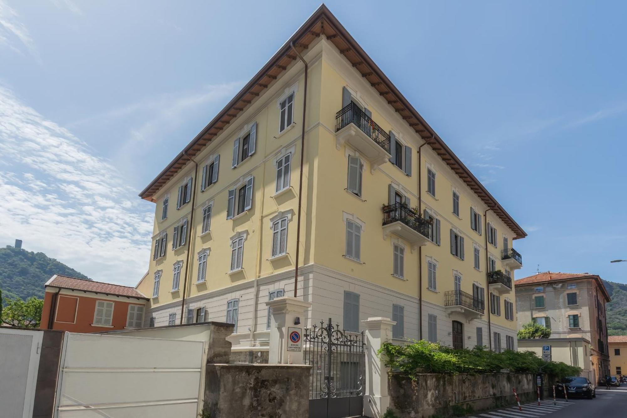 Manaraquattro - Apartament In Como Near The Center With Free Parking - Lake Como Eksteriør bilde